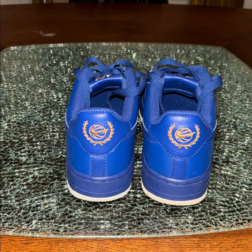 Nike Air Force One - Picture 4 of 9